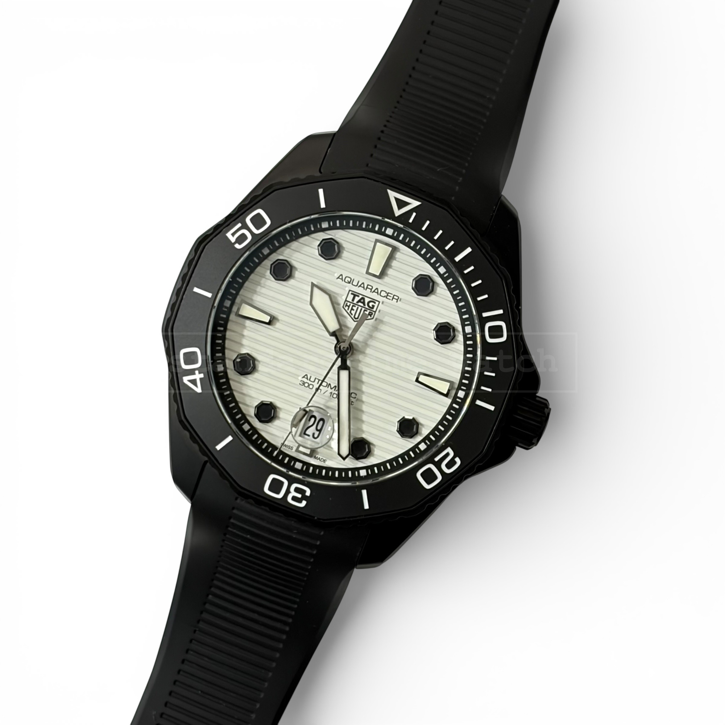 [FS] Tag Heuer Aquaracer 300M Professional 300 Night Diver White Dial Full Set WBP201D.FT6197 image 2